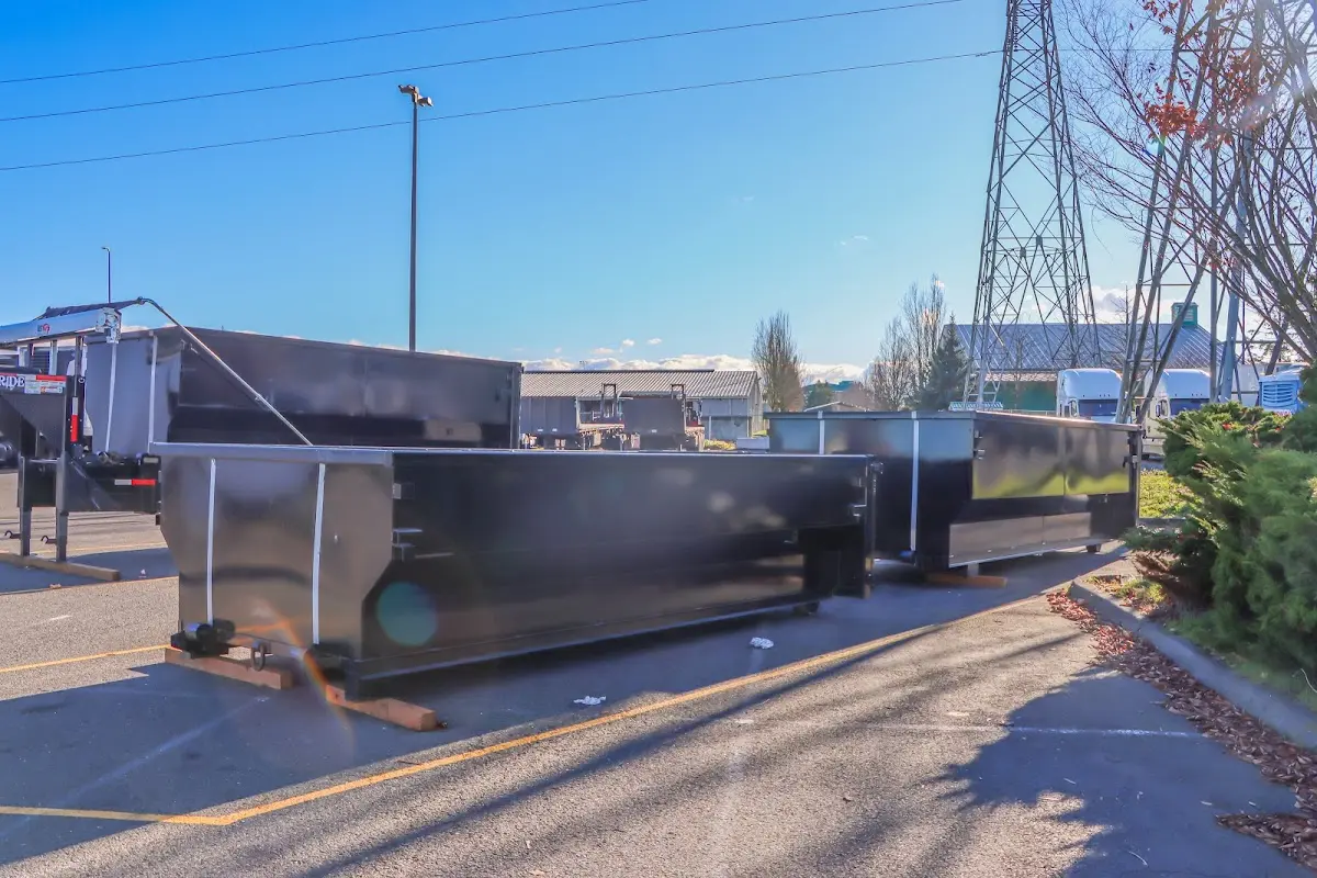 Professional dumpster rental and junk removal service in Kingsford